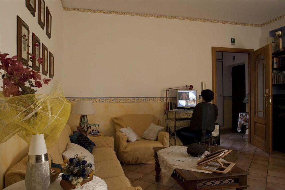 B&B Giuseppe Verdi Catania-Fontanarossai nemzetközi repülőtér Kültér fotó