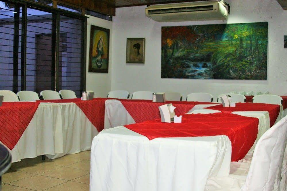 B&B Giuseppe Verdi Catania-Fontanarossai nemzetközi repülőtér Kültér fotó