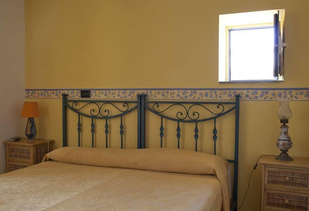B&B Giuseppe Verdi Catania-Fontanarossai nemzetközi repülőtér Kültér fotó
