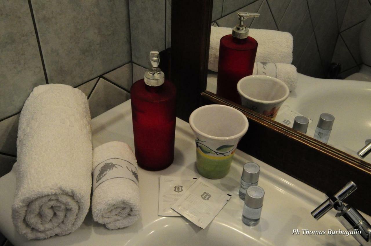 B&B Giuseppe Verdi Catania-Fontanarossai nemzetközi repülőtér Kültér fotó